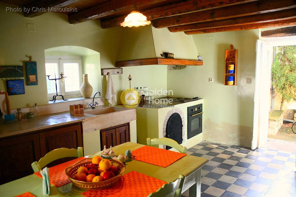 House, 2 250 m²